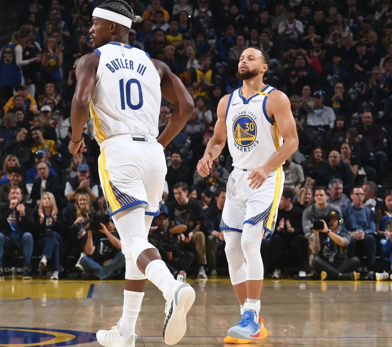 出手果断 出手果断