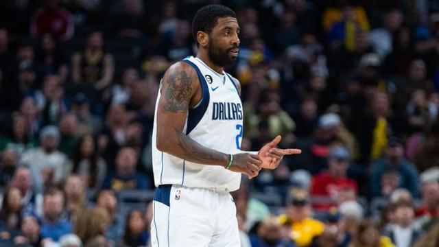 动作向玩家 动作向玩家